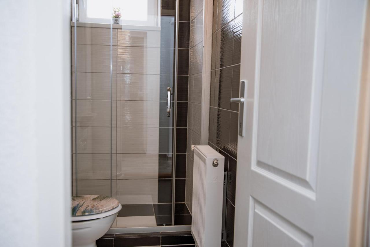 Guest House Mylan Licko Petrovo Selo Luaran gambar